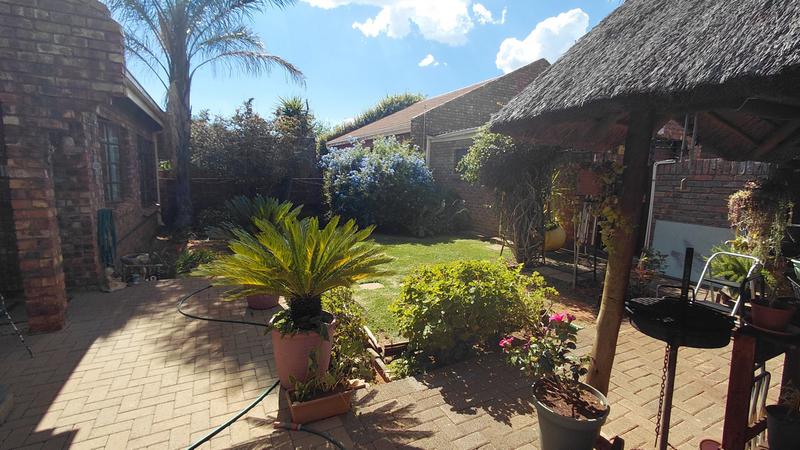 3 Bedroom Property for Sale in Universitas Ridge Free State